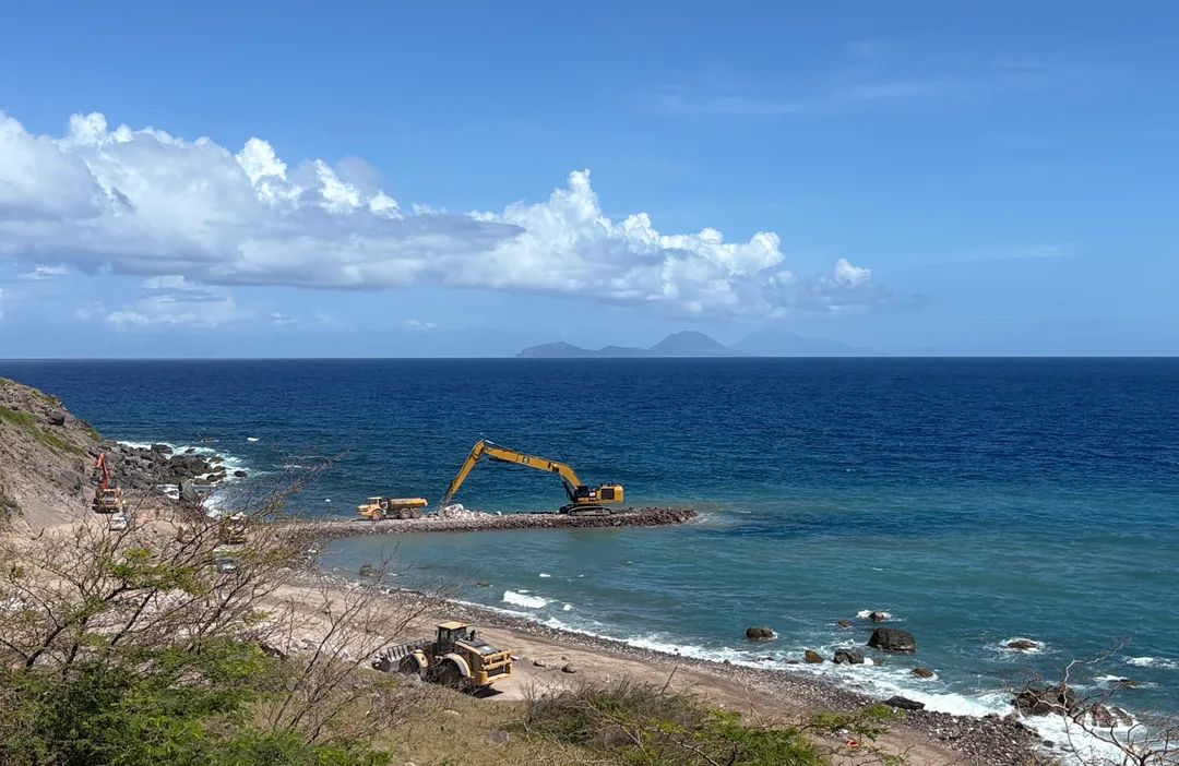 Development of a hurricane-resistant harbour for Saba